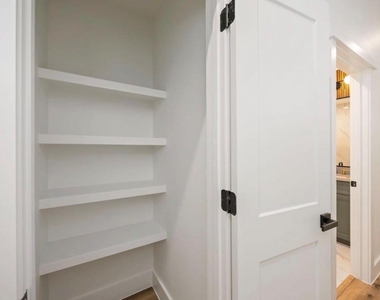 8011 Cora Street - Photo Thumbnail 6