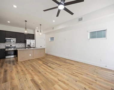 8011 Cora Street - Photo Thumbnail 2