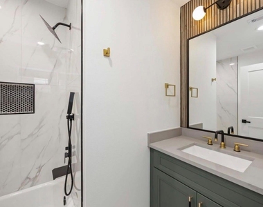 8011 Cora Street - Photo Thumbnail 5