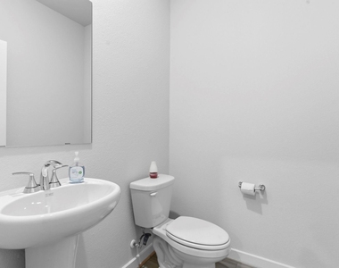 5403 Kingdom Heights Blvd - Photo Thumbnail 15