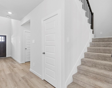 5403 Kingdom Heights Blvd - Photo Thumbnail 22