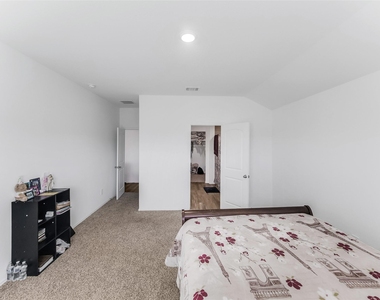40519 Crisp Beech Street - Photo Thumbnail 17