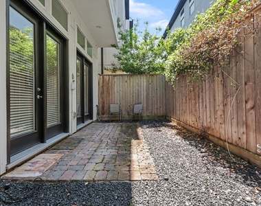 2713 Kinsley Oaks Drive - Photo Thumbnail 43