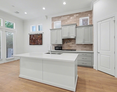 2713 Kinsley Oaks Drive - Photo Thumbnail 31