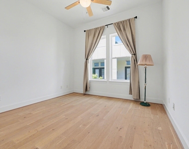 2713 Kinsley Oaks Drive - Photo Thumbnail 13