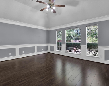 27186 Kings Manor Drive S - Photo Thumbnail 15