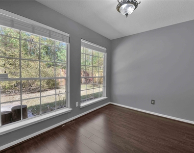 27186 Kings Manor Drive S - Photo Thumbnail 21