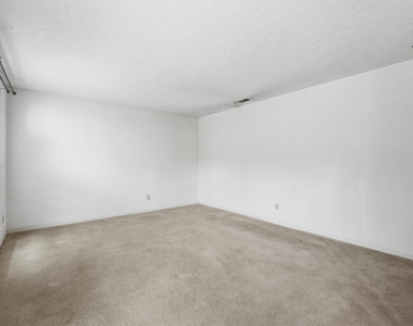 8115 Theisswood Road - Photo Thumbnail 6