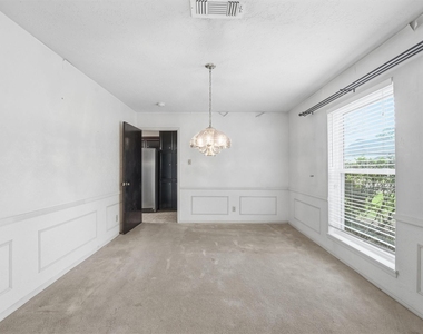 8115 Theisswood Road - Photo Thumbnail 9
