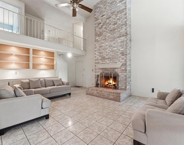 8115 Theisswood Road - Photo Thumbnail 14