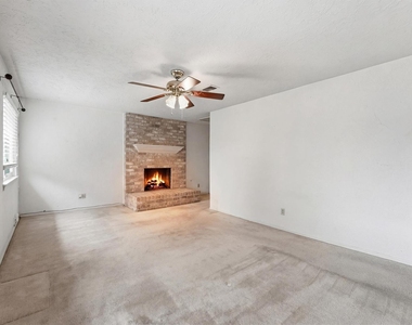 8115 Theisswood Road - Photo Thumbnail 18