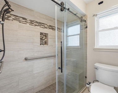 8115 Theisswood Road - Photo Thumbnail 20
