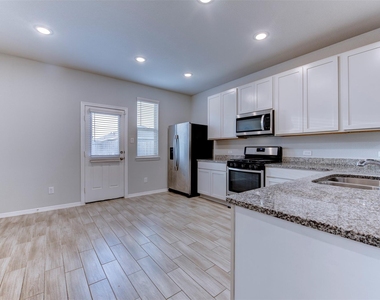 24803 Russet Bluff Trail - Photo Thumbnail 7