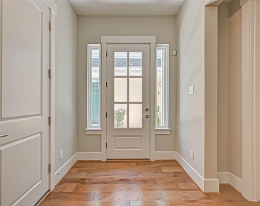 67 Thorpe Lane - Photo Thumbnail 2
