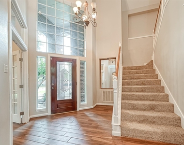 22011 Windmill Bluff Lane - Photo Thumbnail 7