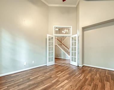 22011 Windmill Bluff Lane - Photo Thumbnail 11