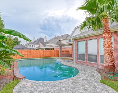 22011 Windmill Bluff Lane - Photo Thumbnail 41
