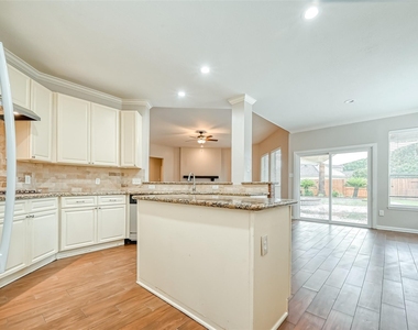 22011 Windmill Bluff Lane - Photo Thumbnail 14