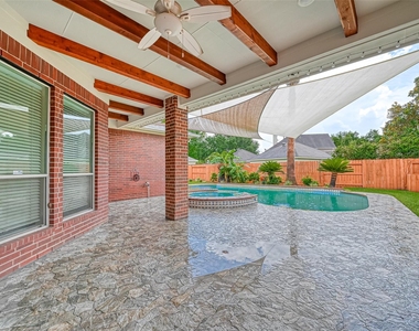 22011 Windmill Bluff Lane - Photo Thumbnail 36