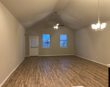 6130 Purple Iris Street - Photo Thumbnail 9