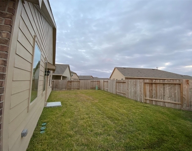 6130 Purple Iris Street - Photo Thumbnail 20