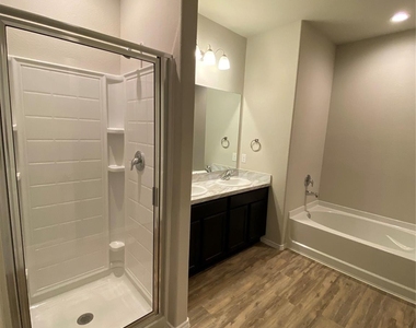 6130 Purple Iris Street - Photo Thumbnail 14