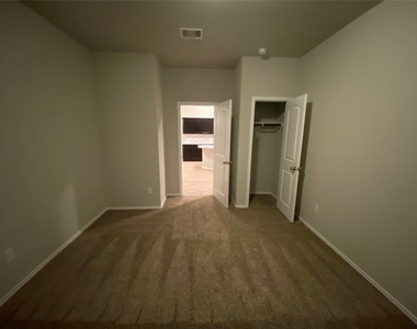6130 Purple Iris Street - Photo Thumbnail 12