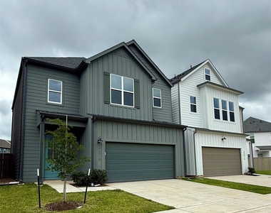 22018 Lesley Grove - Photo Thumbnail 2