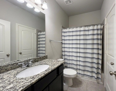 3719 Brampton Island Drive - Photo Thumbnail 11