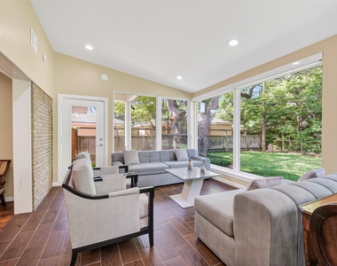 11230 Huggins Drive - Photo Thumbnail 21
