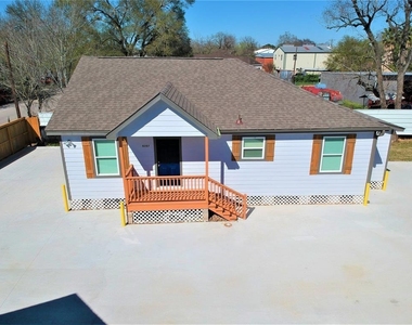 6207 Conley Street - Photo Thumbnail 2