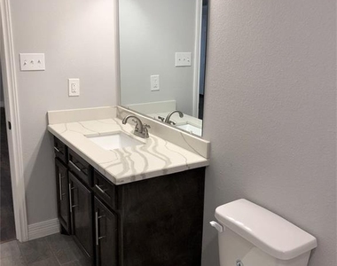 6207 Conley Street - Photo Thumbnail 8