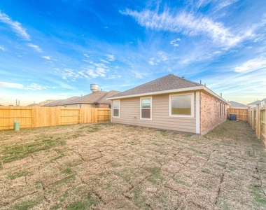 26026 Steele Flower Drive - Photo Thumbnail 11