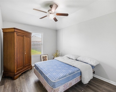 6735 Trinity Trail Lane - Photo Thumbnail 15