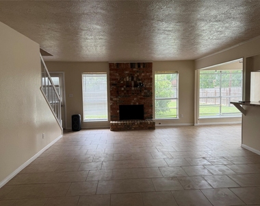 414 Dogwood Street - Photo Thumbnail 1