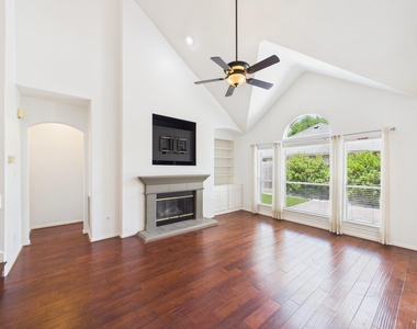 5407 Lake Place Drive - Photo Thumbnail 20