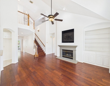 5407 Lake Place Drive - Photo Thumbnail 10