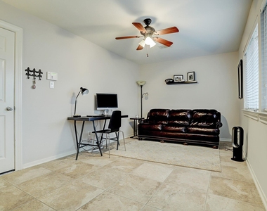 5806 Kansas Street - Photo Thumbnail 12