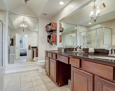 5806 Kansas Street - Photo Thumbnail 8
