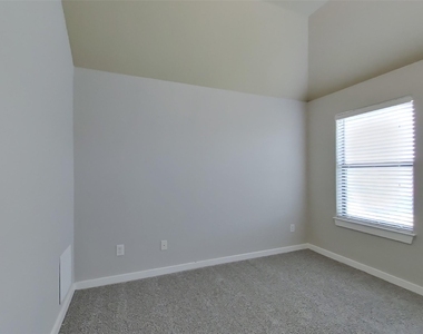 1819 Jara Court - Photo Thumbnail 13