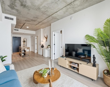 5501 La Branch Street - Photo Thumbnail 9