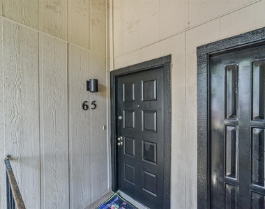 10811 Richmond Avenue - Photo Thumbnail 5