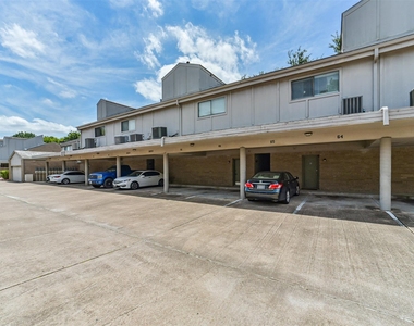 10811 Richmond Avenue - Photo Thumbnail 30