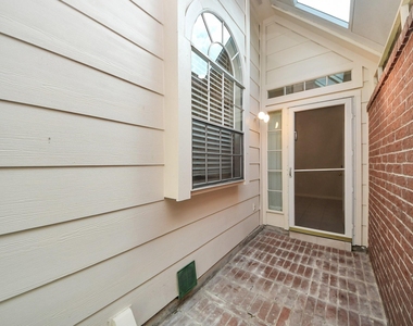 1123 Spinnaker Way - Photo Thumbnail 12
