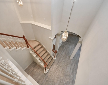 1123 Spinnaker Way - Photo Thumbnail 18