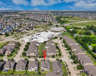 2707 Brighton Willow Way - Photo Thumbnail 3