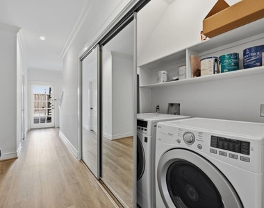 110 E Detering Street - Photo Thumbnail 16