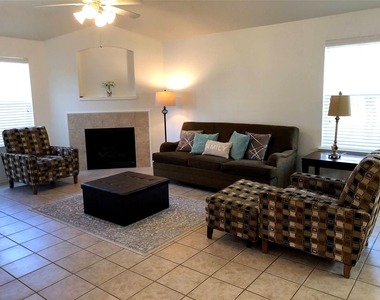 4611 Pin Oak Creek Lane - Photo Thumbnail 12