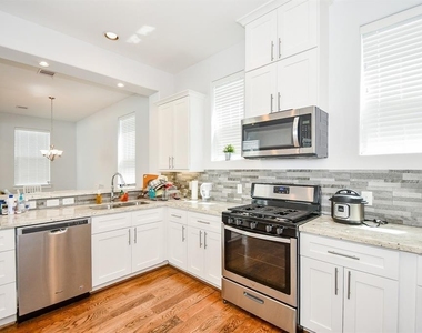 703 Link Road - Photo Thumbnail 7