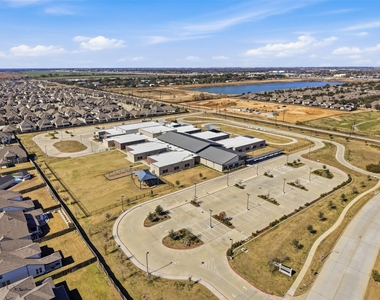 26038 Palmdale Estate Drive - Photo Thumbnail 44